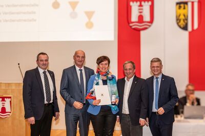 Präsident Zivilschutzverband OÖ  Christian Kloibhofer , LR Christian Dörfl, BH Dr. Barbara Spöck, NR Bgm Micheal Hammer, NR Mag. Andreas Hanger