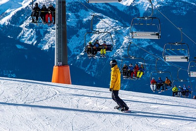 Skifahrer auf der Piste