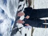Familienreferent Landeshauptmann-Stv. Dr. Manfred Haimbuchner und Fachgruppenobmann Ing. Helmut Holzinger stehend im Schnee mit nach oben gereckten Daumen.