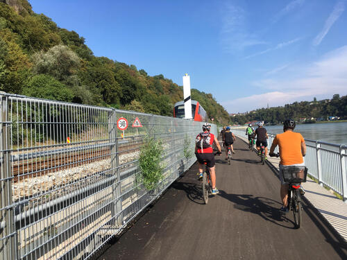 Radfahrer auf einem Radweg